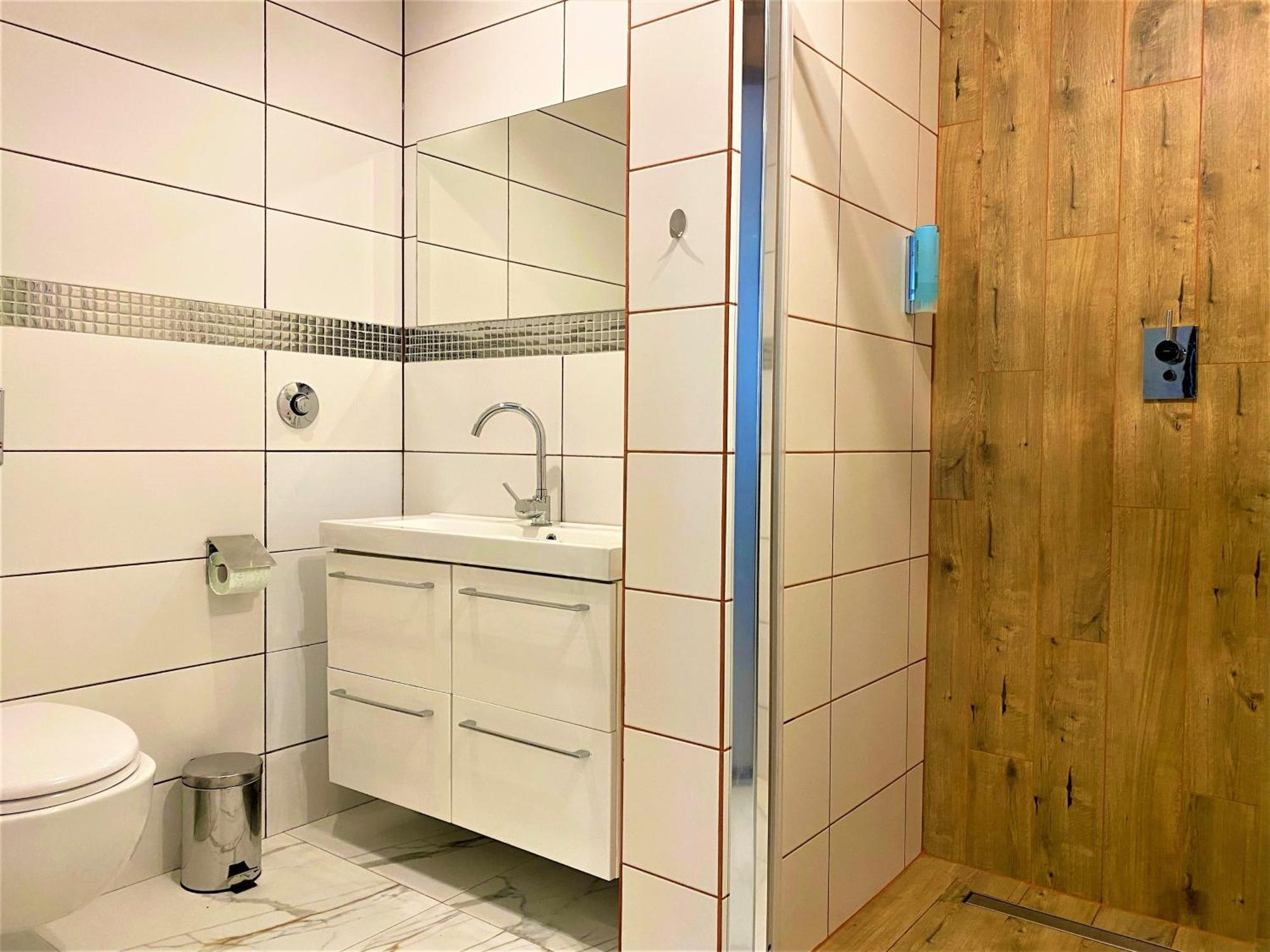 Апартаменти Manufaktura Bakery, Penthouse 200M, Prywatna Kamienica, Parking Strzezony Лодзь Номер фото