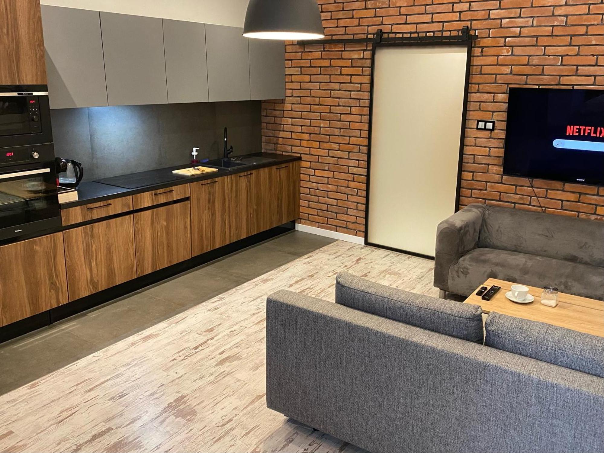 Апартаменти Manufaktura Bakery, Penthouse 200M, Prywatna Kamienica, Parking Strzezony Лодзь Номер фото